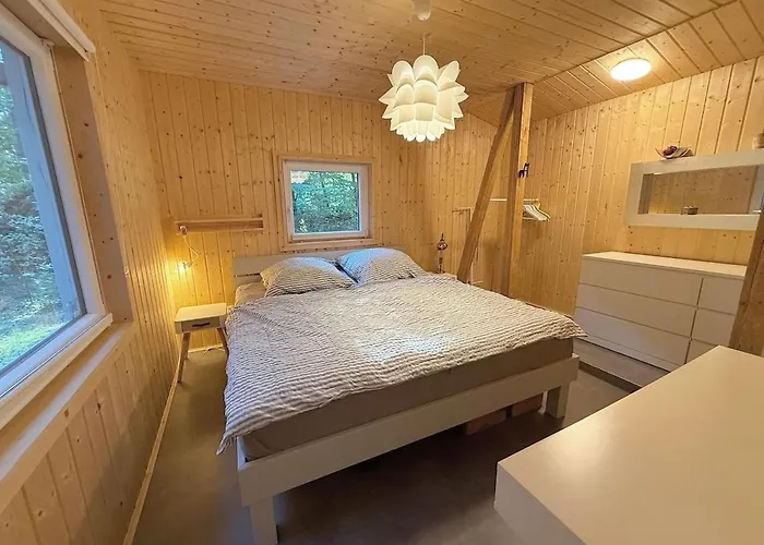 Waldhaus Am Mit Wasserzugang بيت للعطل نيوستاد ام روبنبر